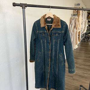 Vintage denim duster with fur edges